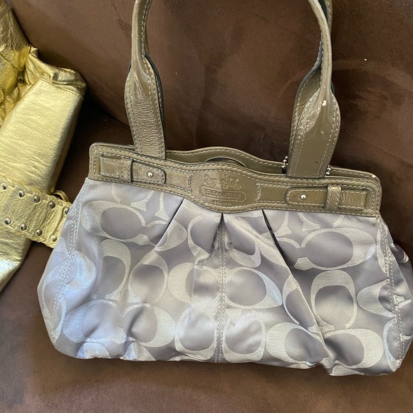 Coach purse - Picture 2 of 2